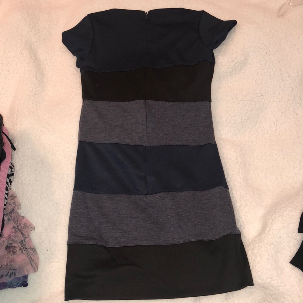 Un deaux trois striped dress